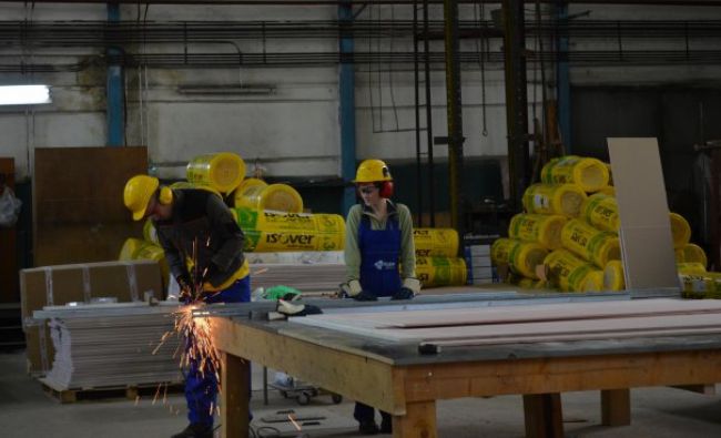 Saint-Gobain redeschide fabrica de vată de sticlă din Ploieşti, închisă din cauza vânzărilor slabe