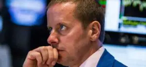 Turbulenţe pe burse, acţiunile Renault au scăzut cu peste 15%. Ultimele evoluţii