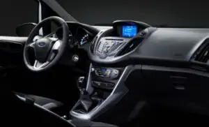 Ford şi-a redus estimările de profit după ce a extins rechemările la service