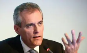 SURPRIZĂ: Omul cu care tocmai s-a întâlnit Liviu Dragnea! A fost decorat de PUTIN
