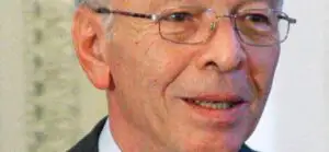 Văcăroiu: Instituţiile publice au tendinţa de a face studii de fezabilitate şi proiecte în exces