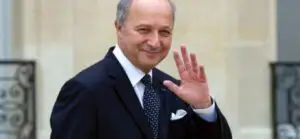 Ministrul de externe francez, Laurent Fabius, şi-a dat demisia