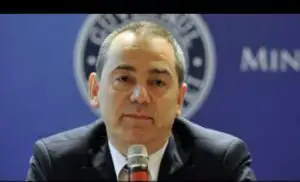 USR propune o declaraţie prin care se condamnă violenţa în politică