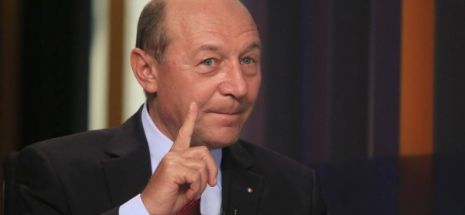 Traian Băsescu: Iohannis minte şi instigă la nerespectarea unei hotărâri judecătoreşti definitive