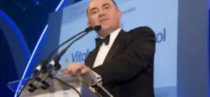 Cel mai mare trader din industria petrolului crede că ţiţeiul nu va mai ajunge la 100 de dolari
