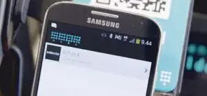 Românii învaţă să folosească portofelul electronic