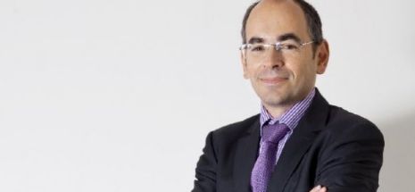 Directorul Renault Romania va fi Yves Caracatzanis. Acesta îl înlocuieşte pe Nicolas Maure, numit şef la Avtovaz