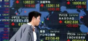 Bursele asiatice, în panică după publicarea datelor pieţei imobiliare din China