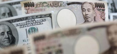 Dolarul slăbeşte în faţa yenului japonez, iar petrolul îşi continuă creşterea. Ultimele evoluţii