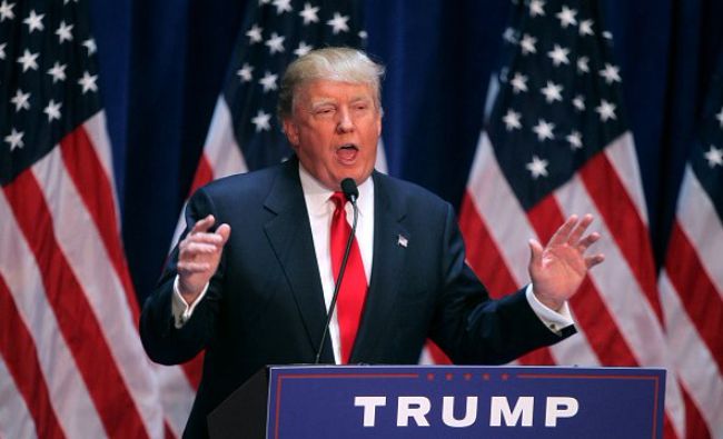 Donald Trump se răfuieşte cu presa după articole care au denunţat haosul din campania sa electorală