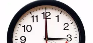 Cine a enunţat ideea orei de vară şi când a fost introdusă prima dată în România