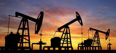 Arabia Saudită nu renunţă la cursul de schimb fix. Preţul petrolului îşi continuă creşterea