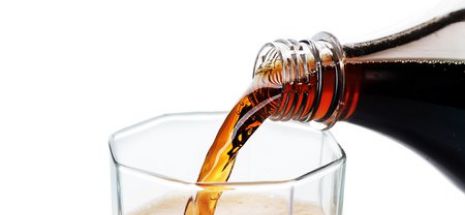 Guvernul din Marea Britanie va introduce taxa pe băuturile răcoritoare cu zahăr
