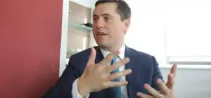 Bătălia mallurilor se mută la Braşov