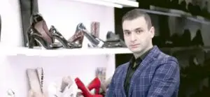Businessul care merge pe tocuri