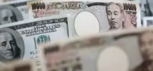Dolarul câştigă în faţa yenului în urma speculațiilor Băncii Centrale a Japoniei. Ultimele evoluţii