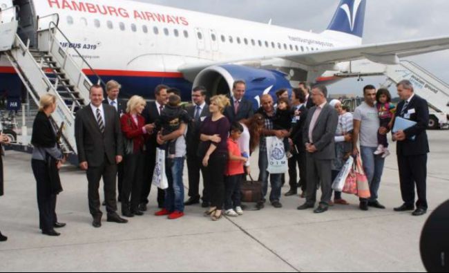 Acordul UE – Turcia: Primul grup de sirieni a ajuns cu avionul de la Istanbul la Hanovra