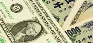 Dolarul se întăreşte. Petrolul, în scădere. Ultimele evoluţii
