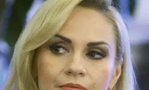 LOVITURĂ pentru Gabriela Firea chiar de la fiul său! Ce a postat acesta pe pagina sa de Facebook