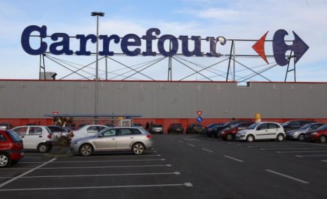 Carrefour ar putea închide sute de magazine în Franța