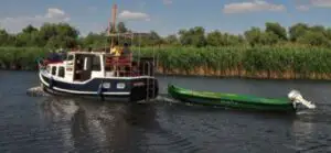 Operatorii turistici din Deltă, nemulțumiți că autoritățile protejează „siguranţa şpăgii”