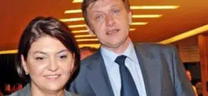 Crin Antonescu şi soţia sa, la DNA Ploieşti