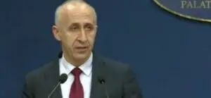 Ministrul Costescu: „Structurile din CNADNR au falşi specialişti”