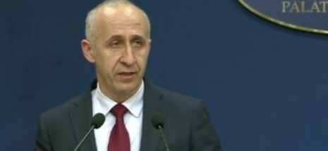 Ministrul Costescu: „Structurile din CNADNR au falşi specialişti”