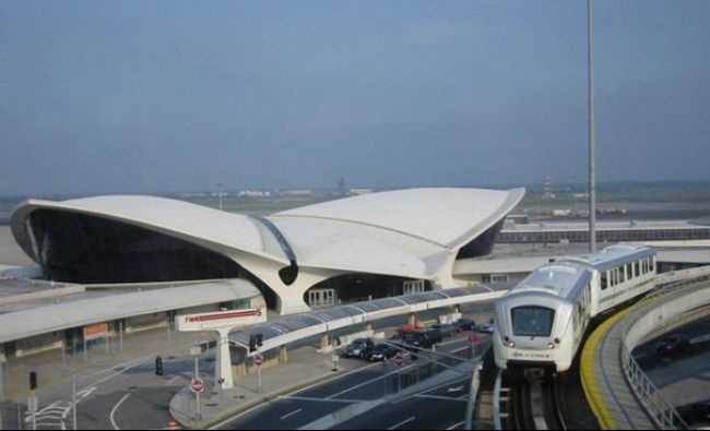 Alertă la aeroportul Kennedy din New York: un terminal a fost evacuat temporar
