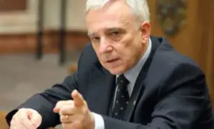 Mugur Isărescu: BNR va derula, în 2017, un exerciţiu de evaluare a activelor din sistemul bancar pe metodologia europeană