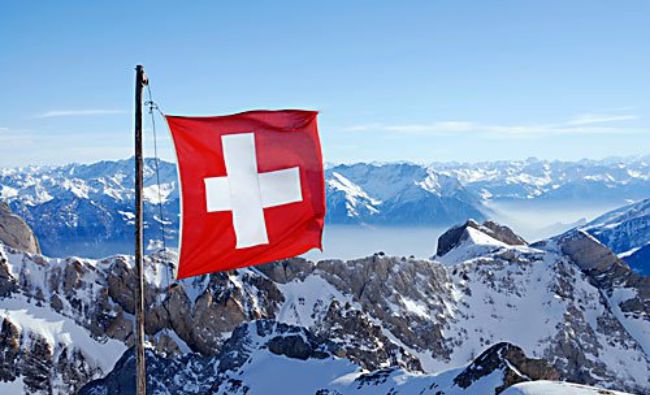 Elveţienii nu vor pensii mai mari și acceptă să fie spionați