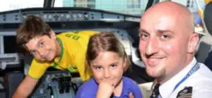 Copiii în vizita la TAROM, cu ocazia zilei de 1 iunie