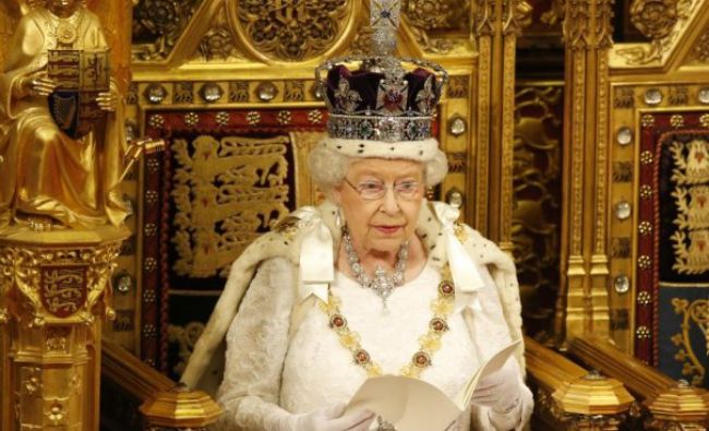 Regina Elisabeta a II-a împlineşte astăzi 94 de ani. Decizie drastică privind aniversarea din acest an