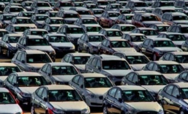 INS: Afacerile din comerţul cu autovehicule au crescut cu 14,9%, în aprilie