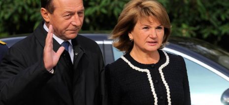 Traian şi Maria Băsescu au devenit cetăţeni ai Republicii Moldova