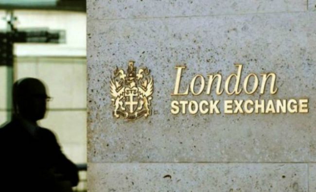 BREXIT Măcel pe bursa din Londra: Au pierdut 120 de miliarde de lire sterline în câteva ore!