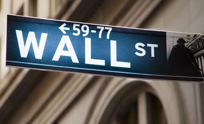 Evoluții financiar-bancare internaționale. Bursa de pe Wall Street deschide în scădere