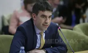 DRAGOŞ TUDORACHE, şeful Cancelariei lui Cioloş, e ministru interimar la Comunicaţii