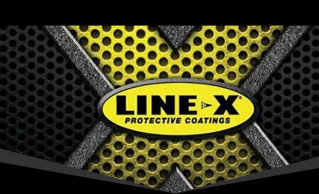 Conţinutul unui spray produs de compania Line-X transformă orice obiect casabil într-unul „indestructibil”