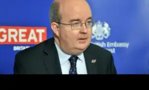 Ambasadorul Paul Brummell, promisiuni pentru românii care vor să muncescă în Anglia