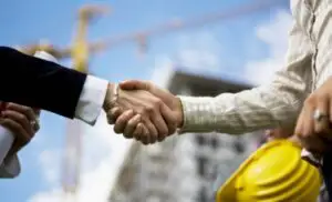 Românii construiesc din ce în ce mai mult