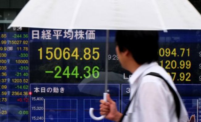 Pieţele asiatice, în cădere liberă! Yenul japonez se întăreşte pe fondul incertitudinii în urma Brexit