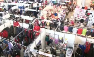 Cat a cheltuit în medie o gospodărie pentru haine şi încălţăminte