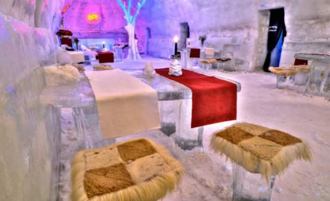 Cât costă o cameră în cel mai înghețat hotel din România?
