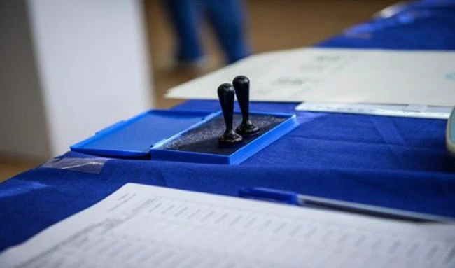 Românii din diaspora, sfătuiți să voteze prin corespondență la alegerile parlamentare
