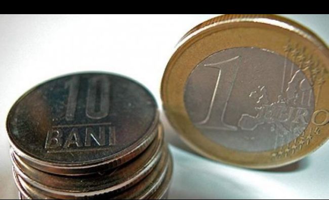 Leul s-a apreciat în fața dolarului și a monedei europene. Vezi cursul anunțat de BNR
