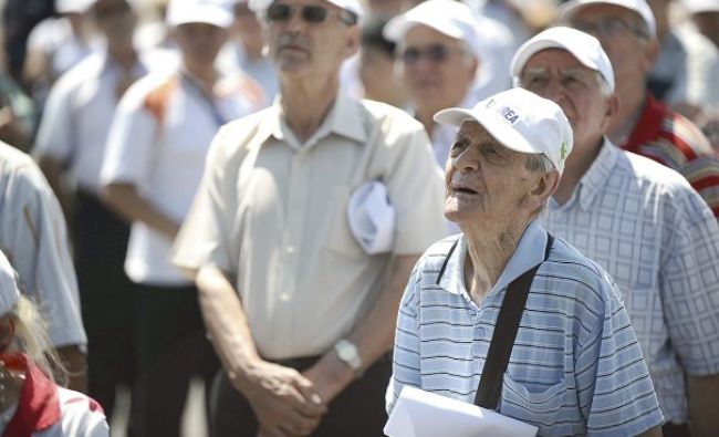 Pensionarii români sunt umiliți! În ce țara europeană pensia medie este de 10 ori mai mare