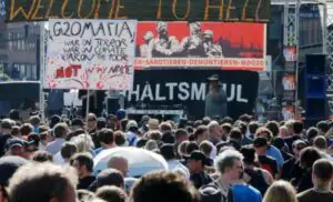G-20: Aproximativ 20.000 de manifestanţi, din nou pe străzile din Hamburg