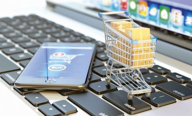 Cum evoluează cumpărăturile online în România. Smartphone-urile au revoluţionat acest segment