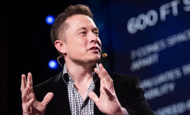 VIDEO: Gest șocant făcut de Elon Musk. Miliardarul a fumat marijuana în direct